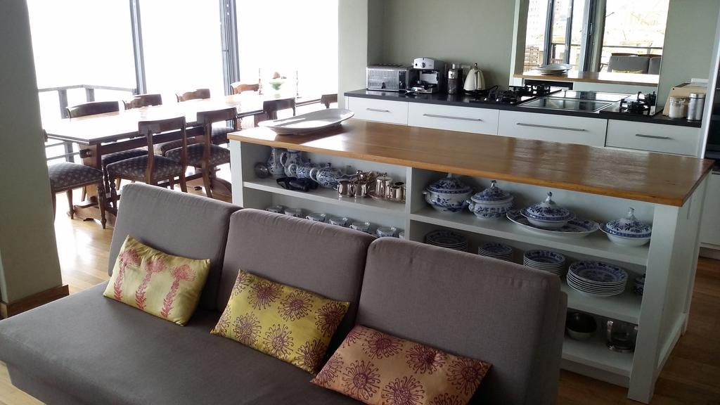 Seaview Apartment In Muizenberg Exteriör bild