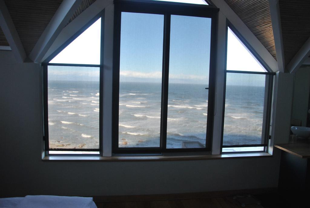Seaview Apartment In Muizenberg Exteriör bild